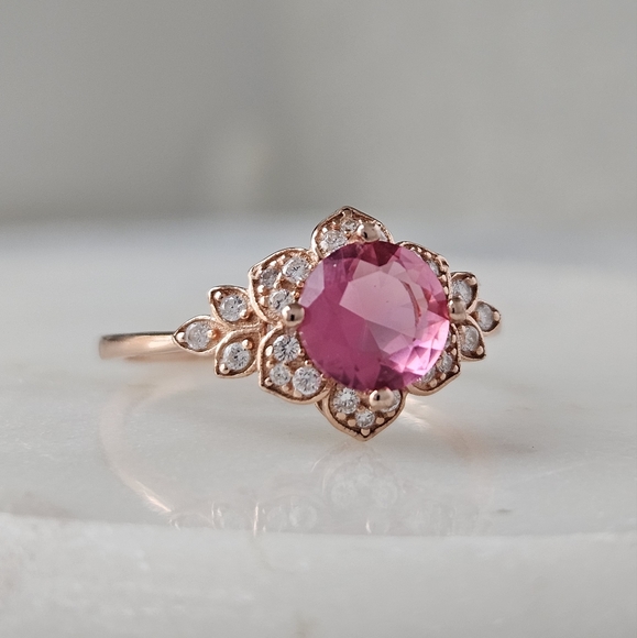 Pink Gemstone Flower ring, 925 Sterling Silver, 18k rose gold Charmed Aroma - Picture 4 of 15